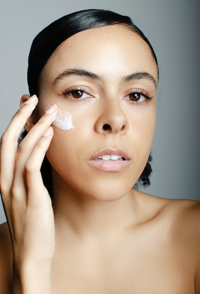 Let’s #ClntheSlate: Lactic v. Glycolic Acid